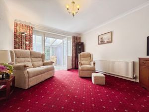 Lounge- click for photo gallery